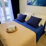 Malibu Apartment *