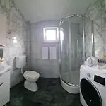 Апартаменты Malibu *
